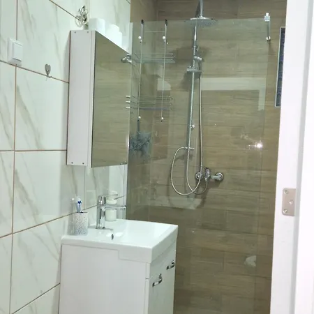 Apartment Dani *